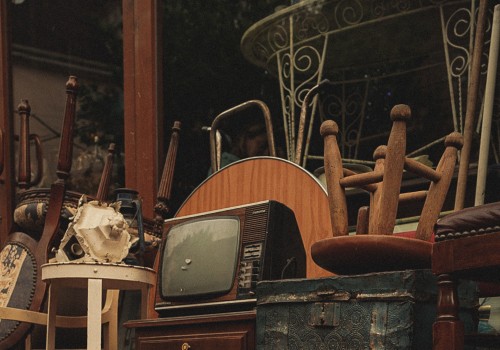 Old Furniture Disposal in Gresham, OR: Why arborist Services and Home Decluttering Often Overlap